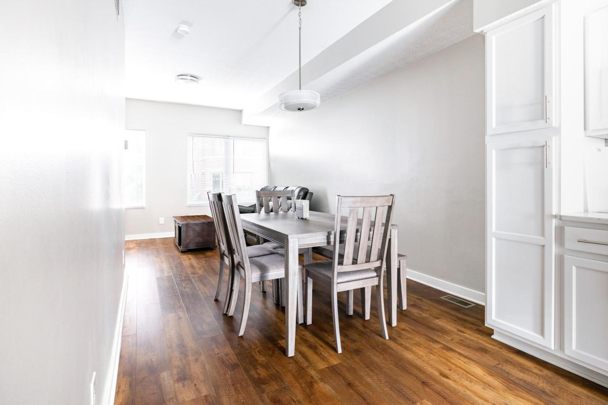 Luxury Downtown Townhome Unit 7 Cleveland Exterior photo